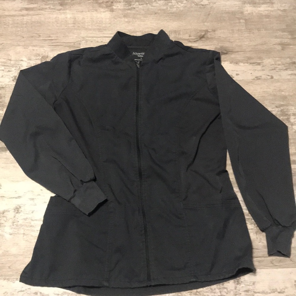 Advantage size Large zip up gray lab coat